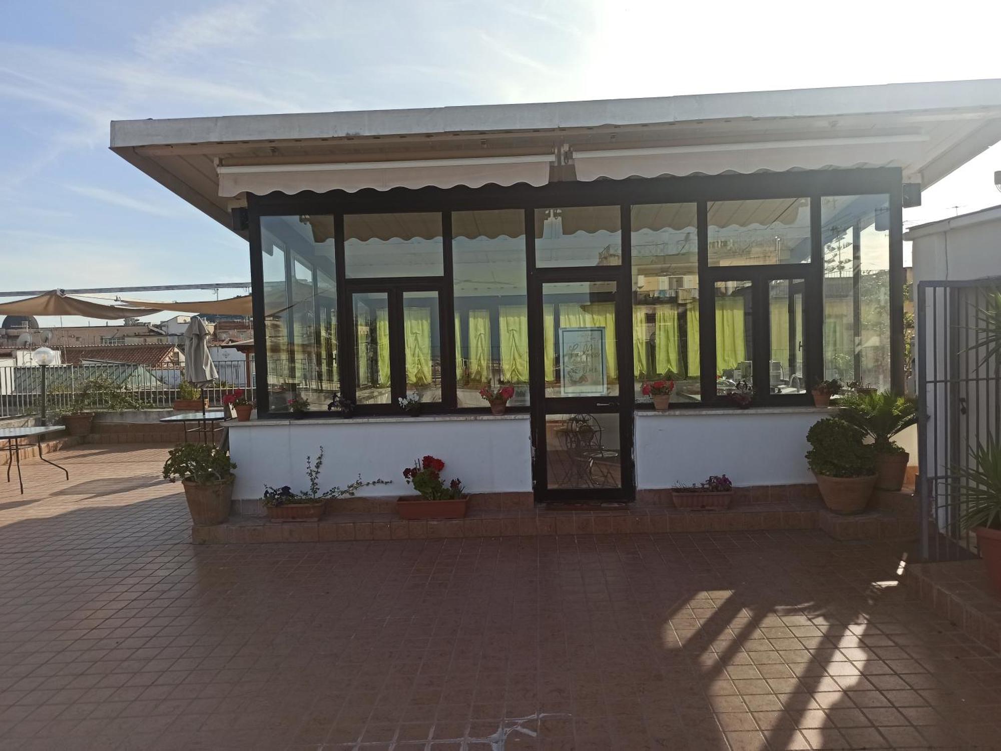 La Terrazza Delle Fate Hotel Naples Exterior photo